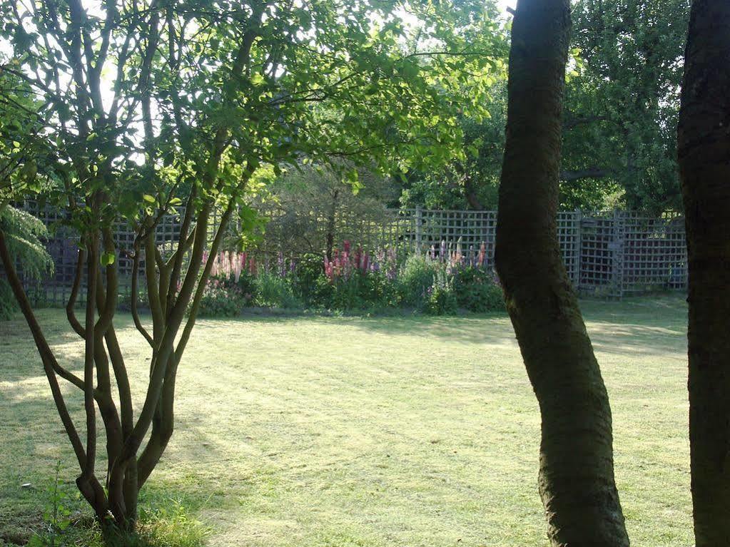Catton Old Hall Bed and Breakfast Norwich Esterno foto